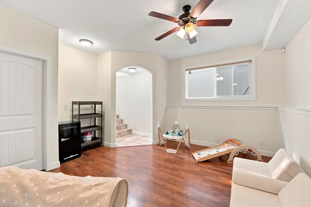 100 Vincent Close Red Deer AB T4R 0H8