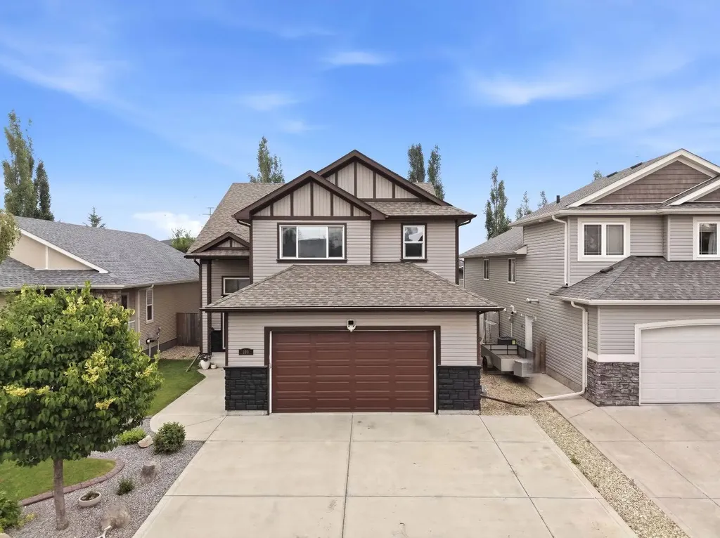 100 Vincent Close Red Deer AB T4R 0H8