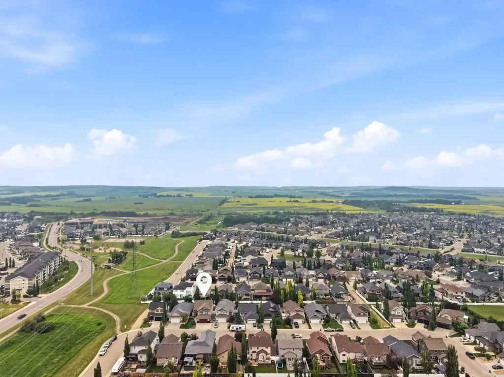100 Vincent Close Red Deer AB T4R 0H8