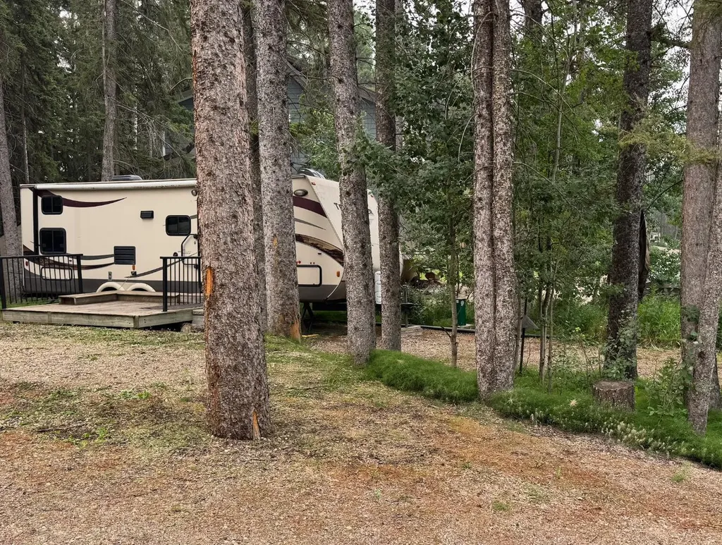 5227 Township Road 320 Rural Mountain View County AB T0M1X0