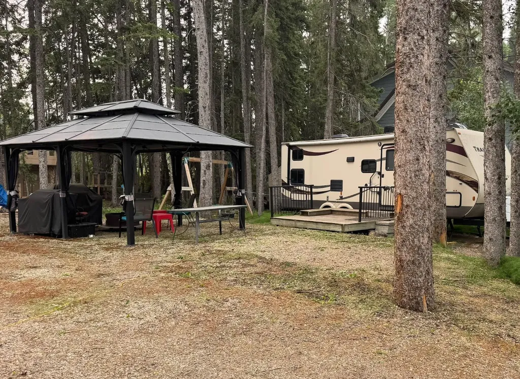 5227 Township Road 320 Rural Mountain View County AB T0M1X0