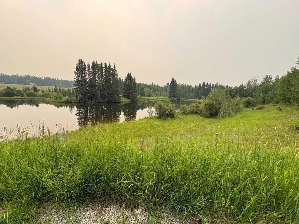 5227 Township Road 320 Rural Mountain View County AB T0M1X0