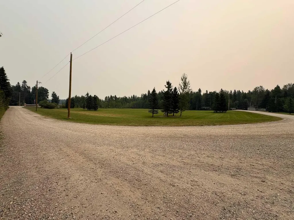 5227 Township Road 320 Rural Mountain View County AB T0M1X0