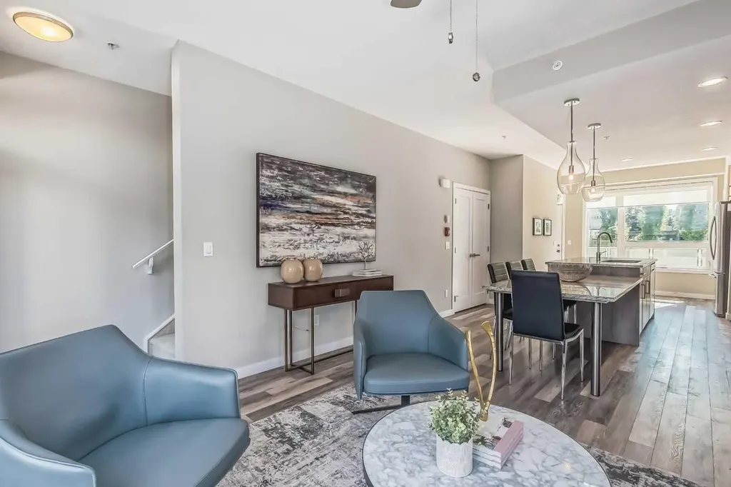 8539 8a Avenue SW Calgary AB T3H 4C7
