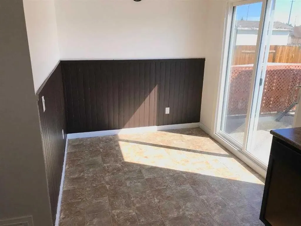 4820 60 Street Calgary AB T1Y 5E9