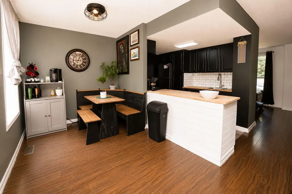 6527 Huntsbay Road NW Calgary AB T2K 5R3
