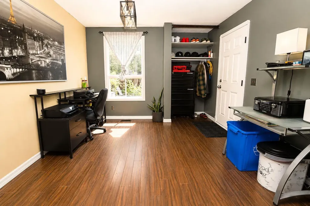 6527 Huntsbay Road NW Calgary AB T2K 5R3