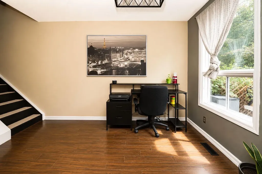 6527 Huntsbay Road NW Calgary AB T2K 5R3