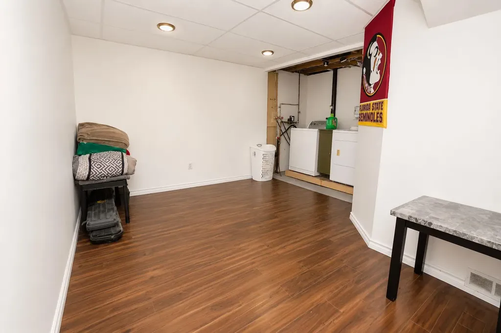 6527 Huntsbay Road NW Calgary AB T2K 5R3