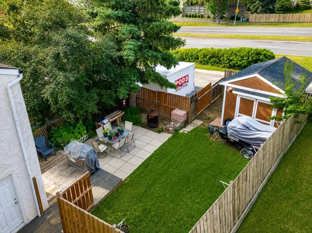 6527 Huntsbay Road NW Calgary AB T2K 5R3
