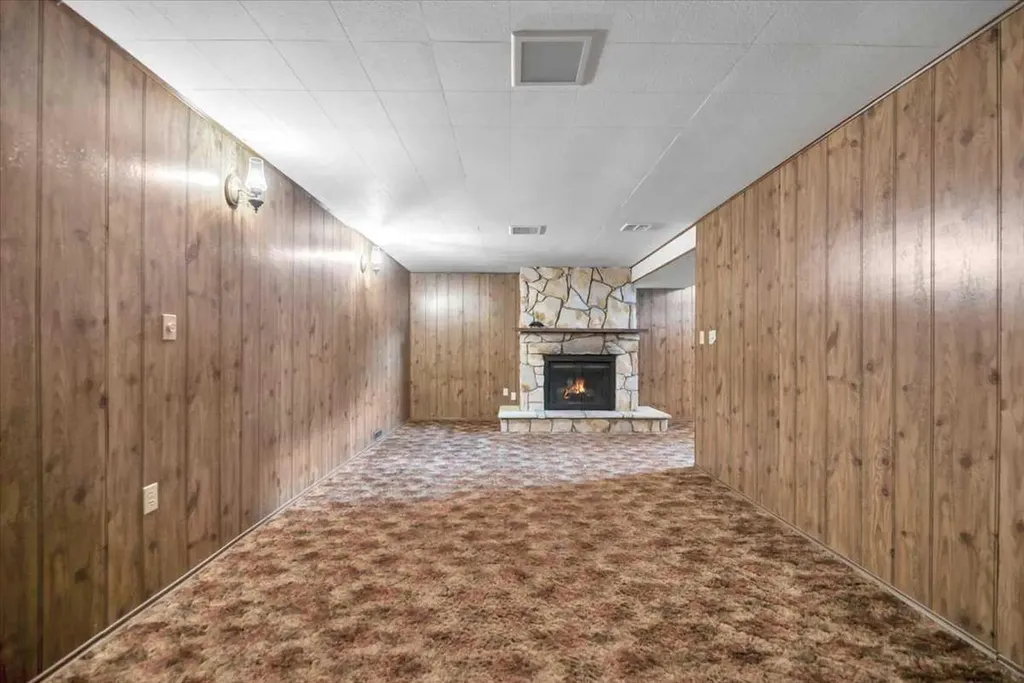 19 Windsor Place Strathmore AB T1P 1B2