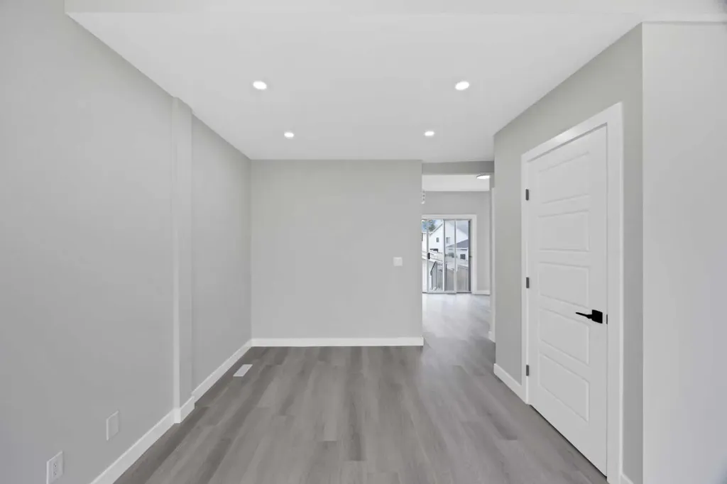 68 Laguna Close NE Calgary AB T1Y 7B1