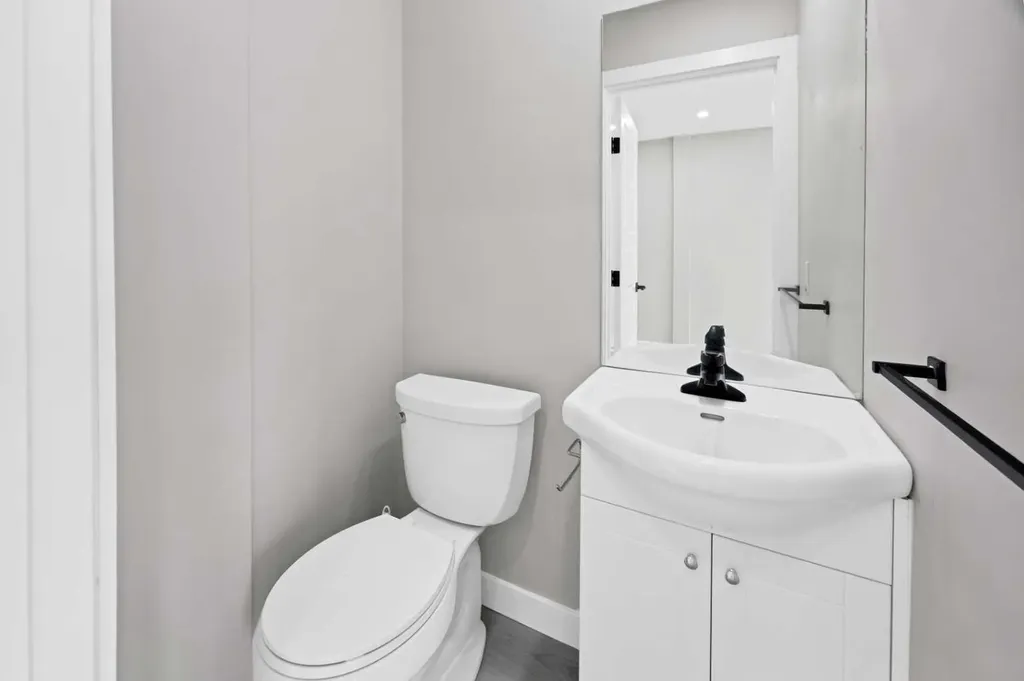 68 Laguna Close NE Calgary AB T1Y 7B1