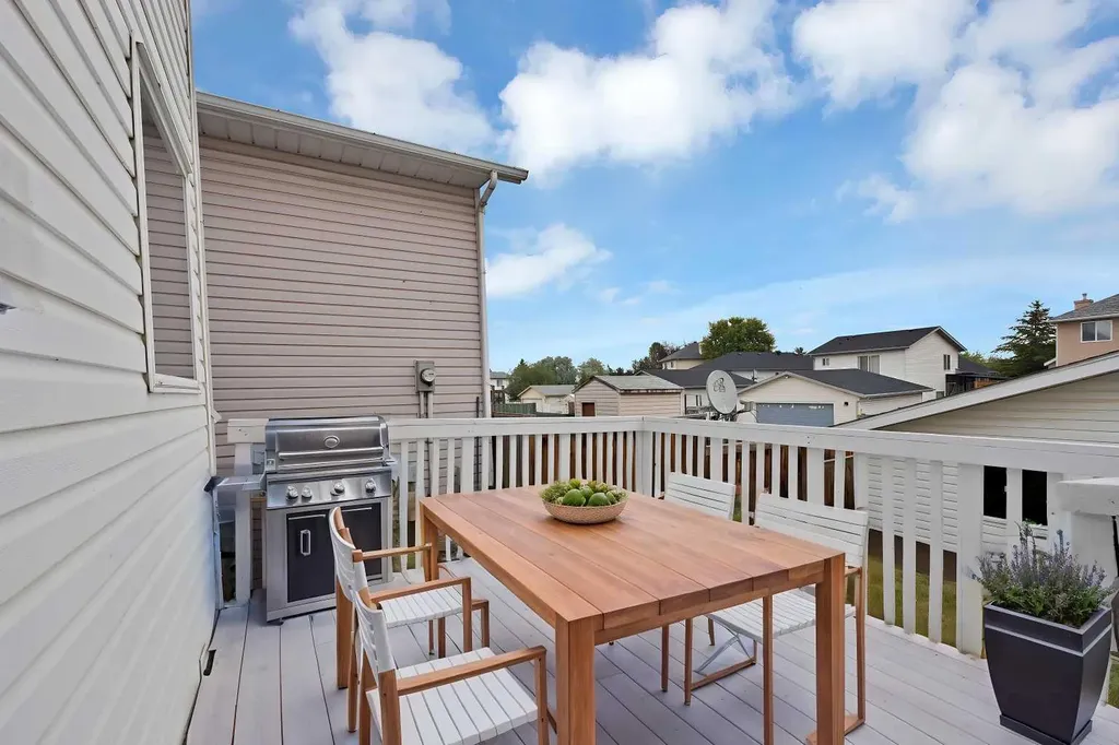 68 Laguna Close NE Calgary AB T1Y 7B1