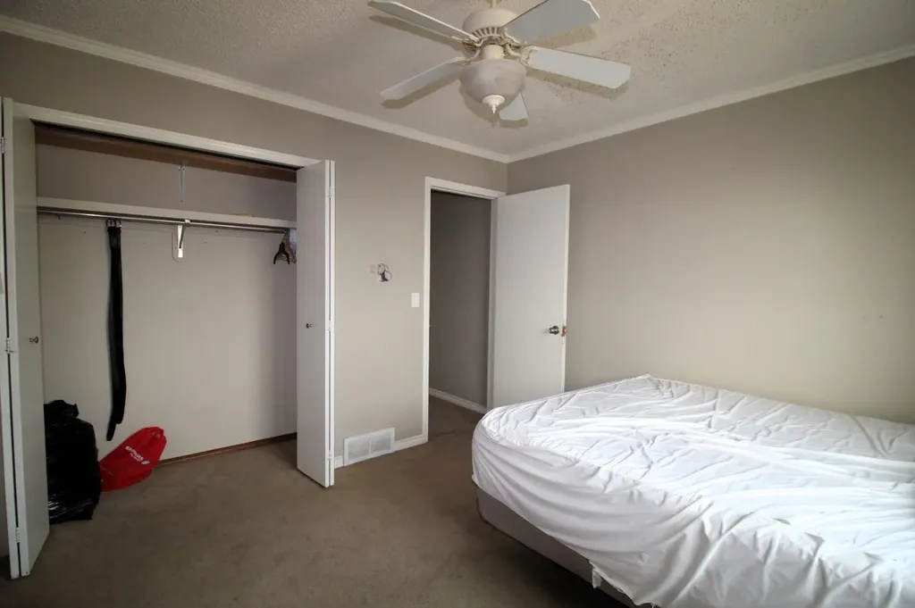 112 Macewan Meadow Crescent NW Calgary AB T3K 3H2