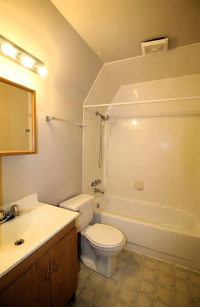 112 Macewan Meadow Crescent NW Calgary AB T3K 3H2