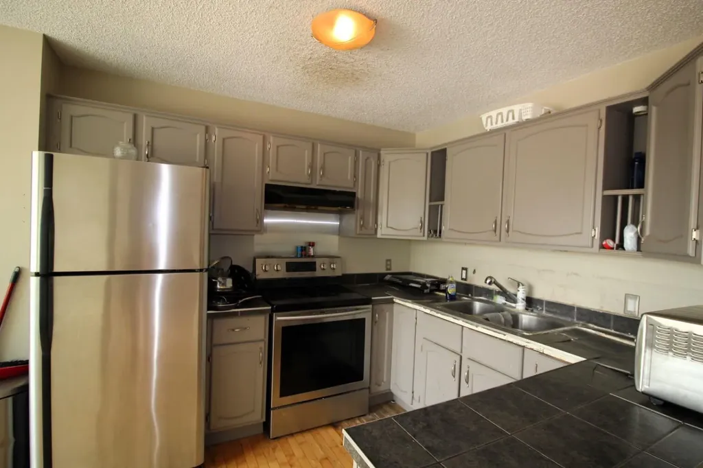112 Macewan Meadow Crescent NW Calgary AB T3K 3H2