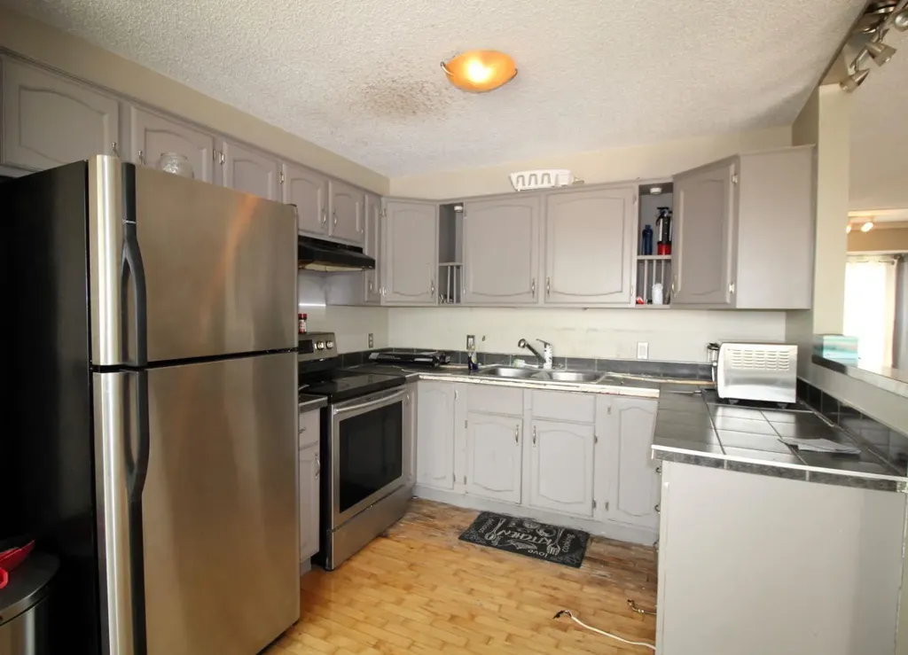 112 Macewan Meadow Crescent NW Calgary AB T3K 3H2