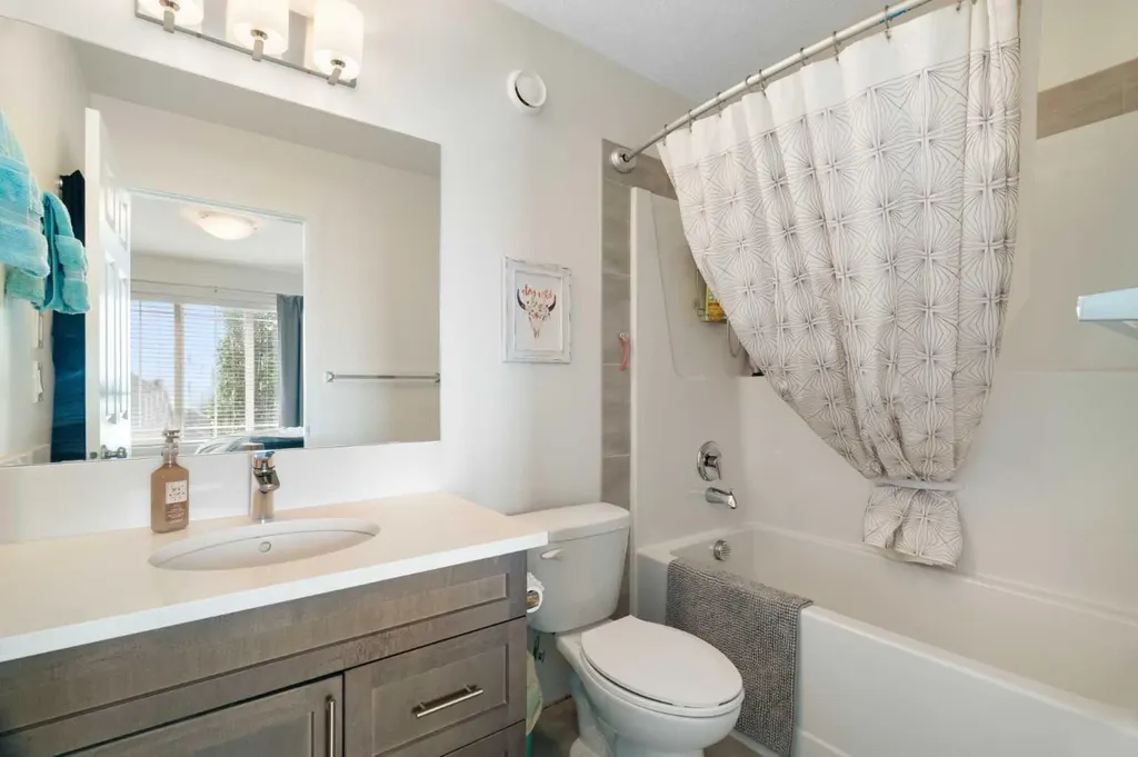57 Amery Crescent Crossfield AB T0M0S0