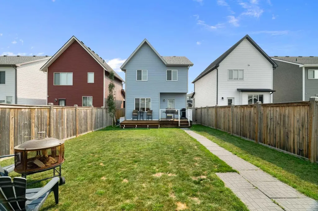 57 Amery Crescent Crossfield AB T0M0S0
