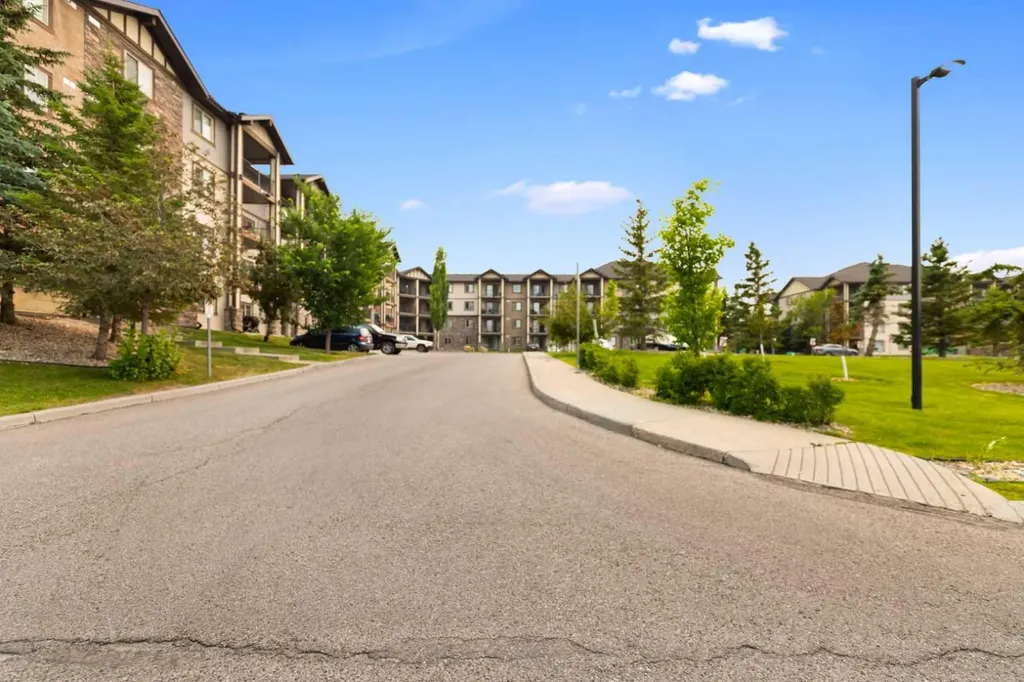 60 Panatella Street NW Calgary AB T3K 0M4