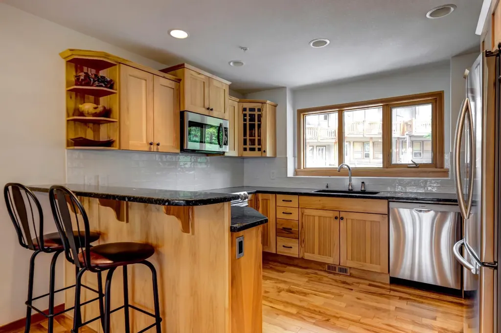 300 Eagle Terrace Road Canmore AB T1W 3E5