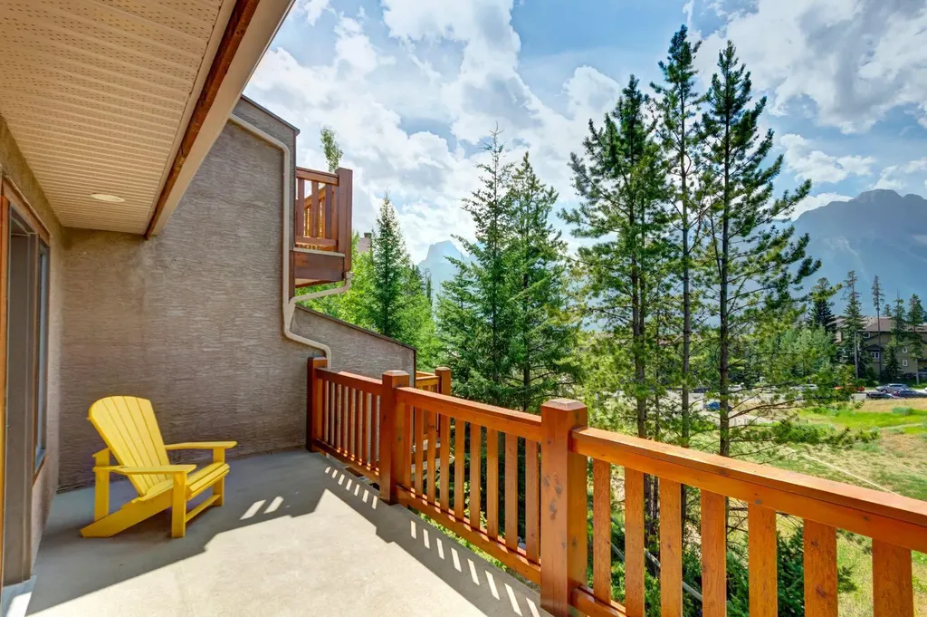 300 Eagle Terrace Road Canmore AB T1W 3E5