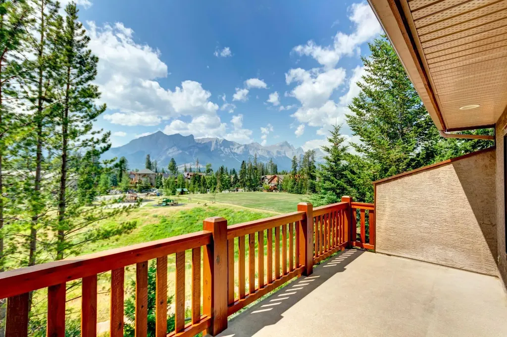 300 Eagle Terrace Road Canmore AB T1W 3E5