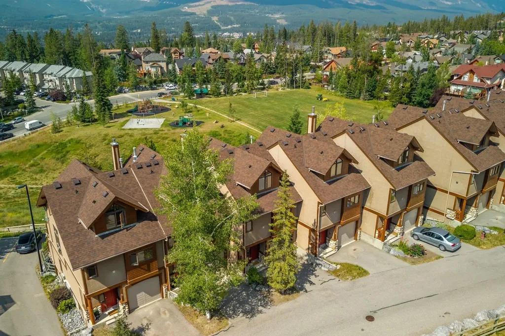 300 Eagle Terrace Road Canmore AB T1W 3E5