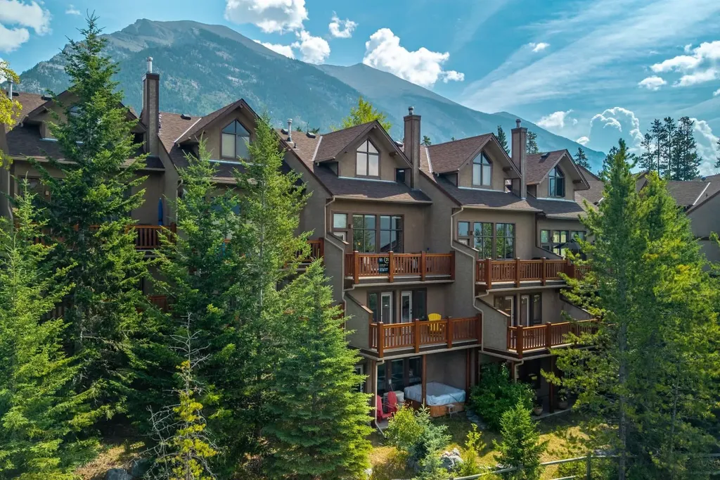 300 Eagle Terrace Road Canmore AB T1W 3E5
