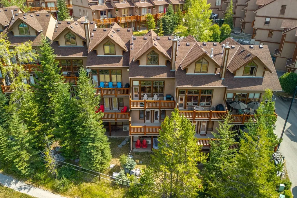 300 Eagle Terrace Road Canmore AB T1W 3E5