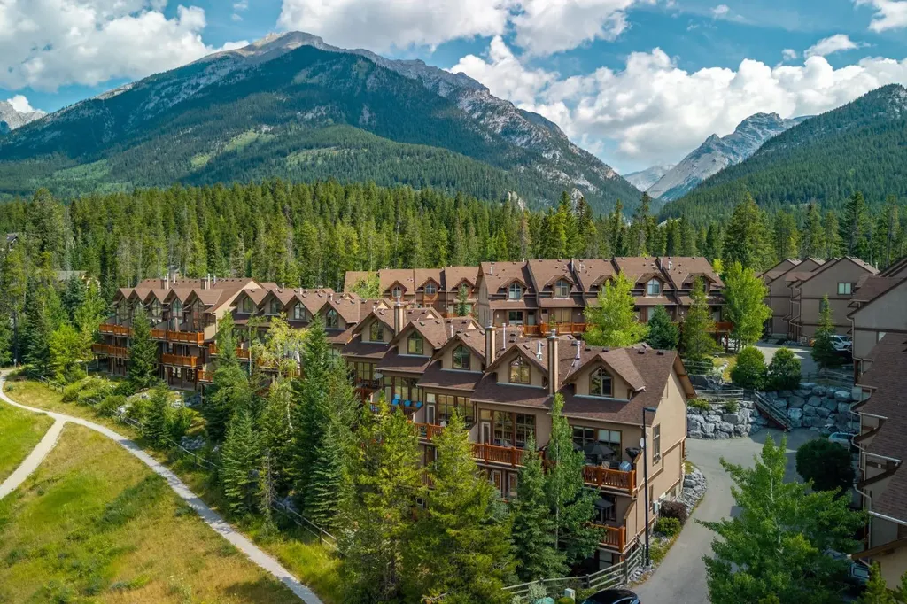 300 Eagle Terrace Road Canmore AB T1W 3E5