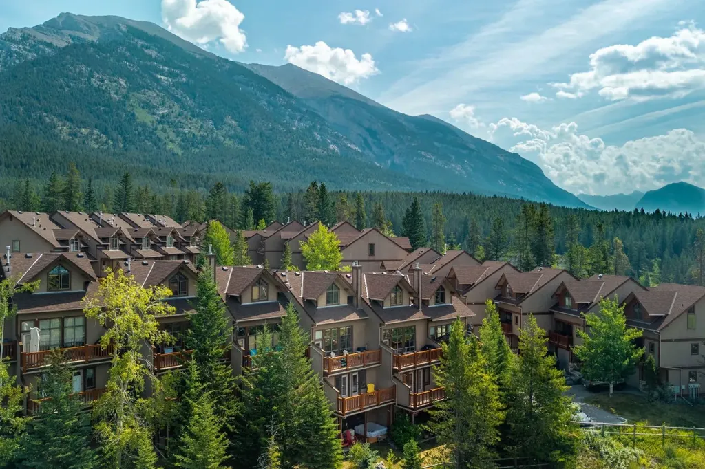 300 Eagle Terrace Road Canmore AB T1W 3E5