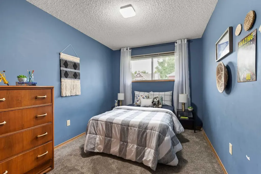 447 8 Street SE Medicine Hat AB T1A1L8