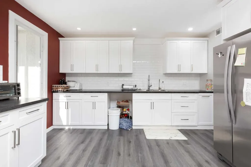 116 1 Street SW Magrath AB T0K 1J0