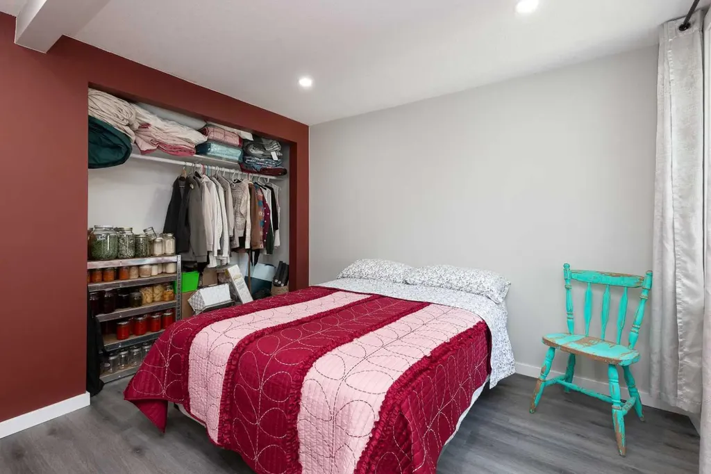 116 1 Street SW Magrath AB T0K 1J0