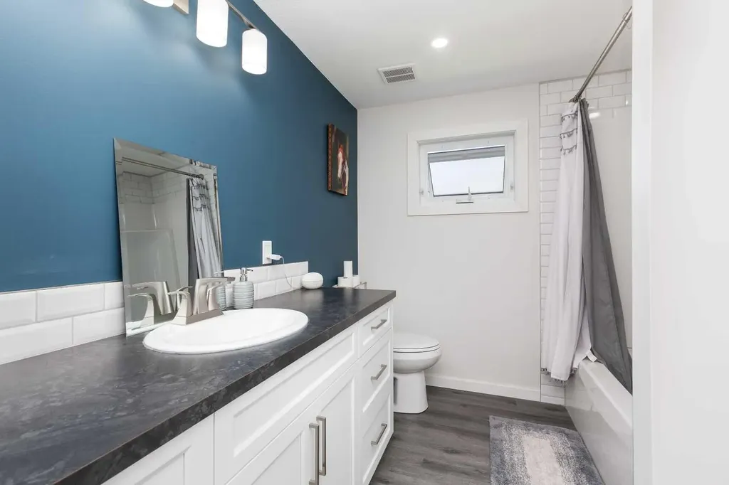 116 1 Street SW Magrath AB T0K 1J0