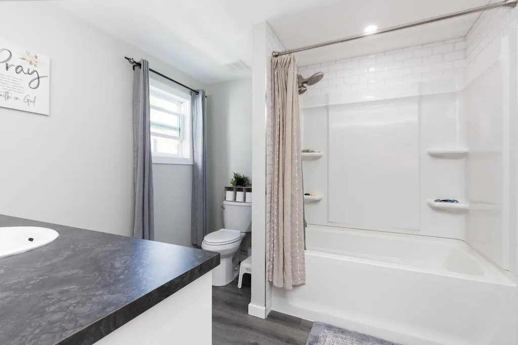 116 1 Street SW Magrath AB T0K 1J0