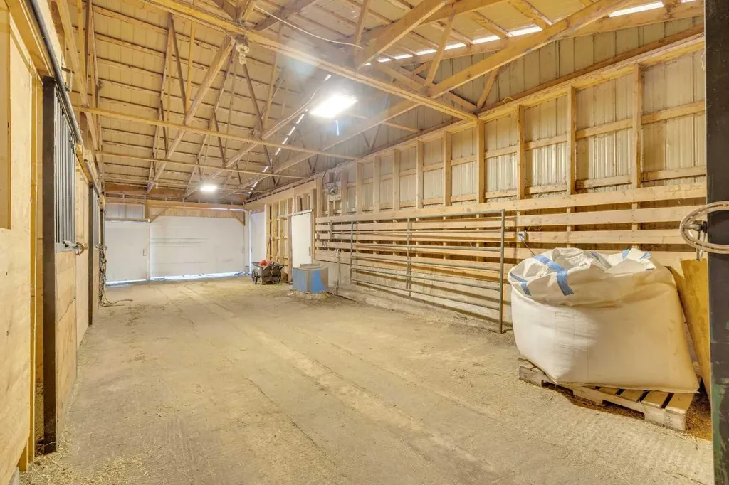 445056 Range Road 40 Rural Ponoka County AB T0C 0M0