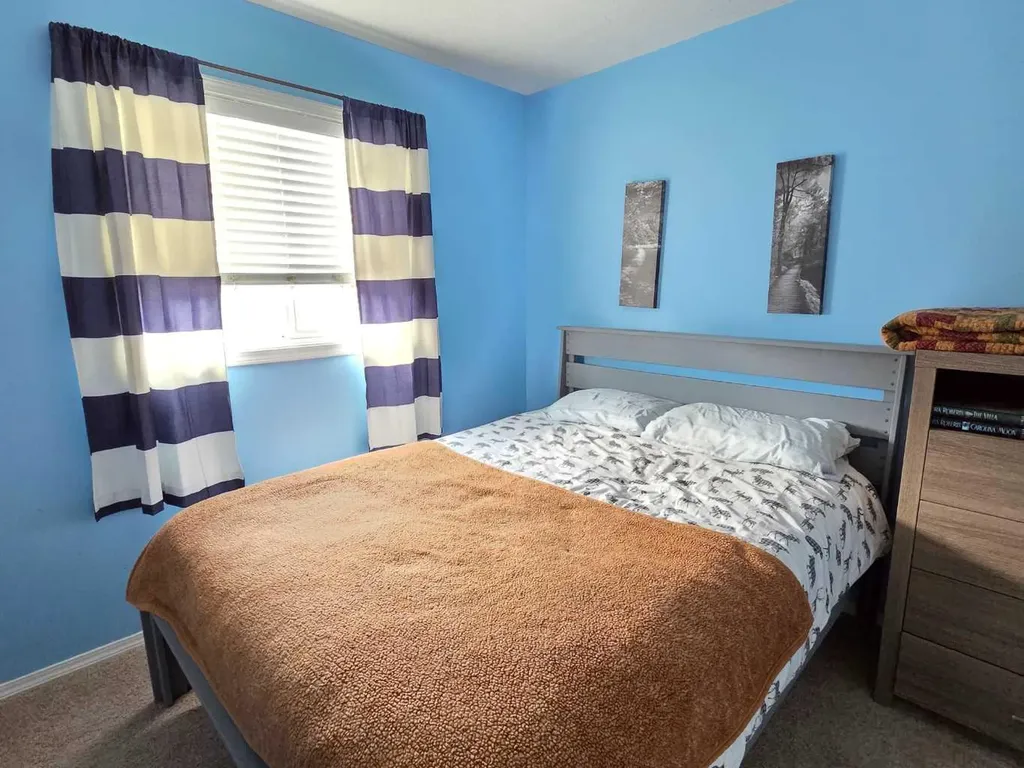 6922 90 Street Grande Prairie AB T8X 0C1