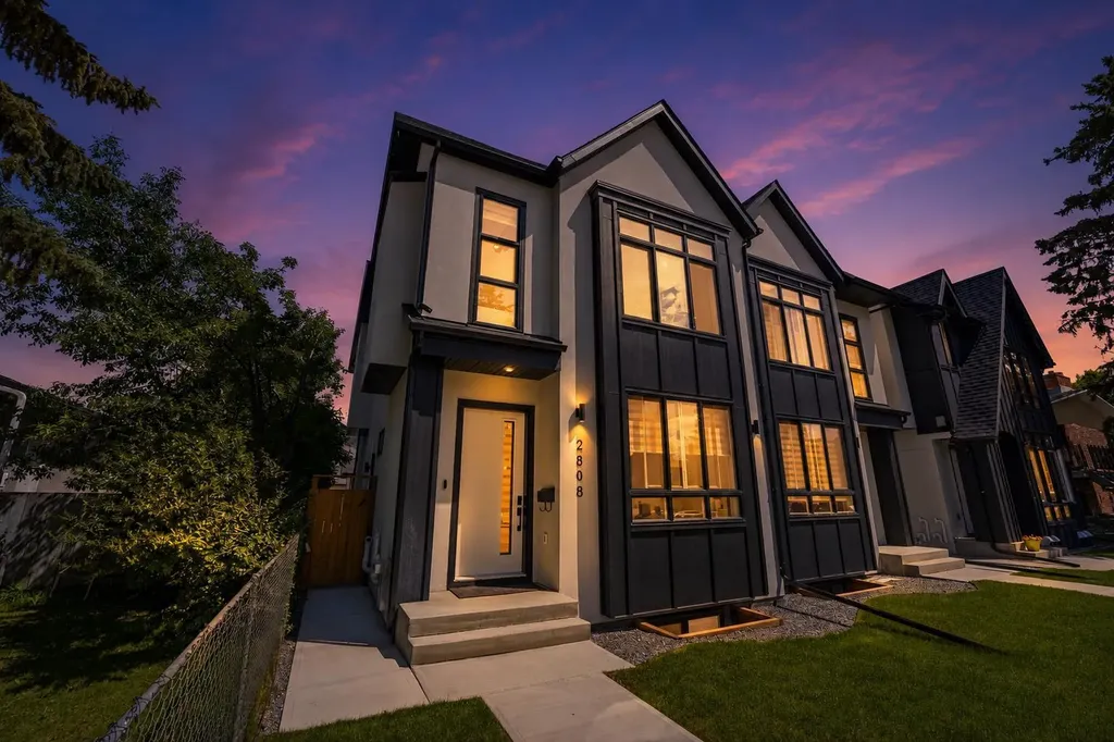 2808 40 Street SW Calgary AB T3E 3J6