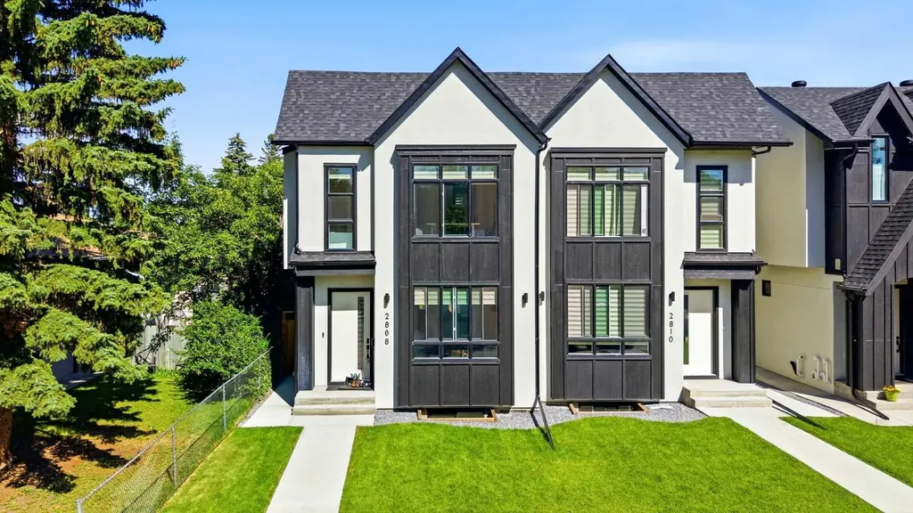 2808 40 Street SW Calgary AB T3E 3J6