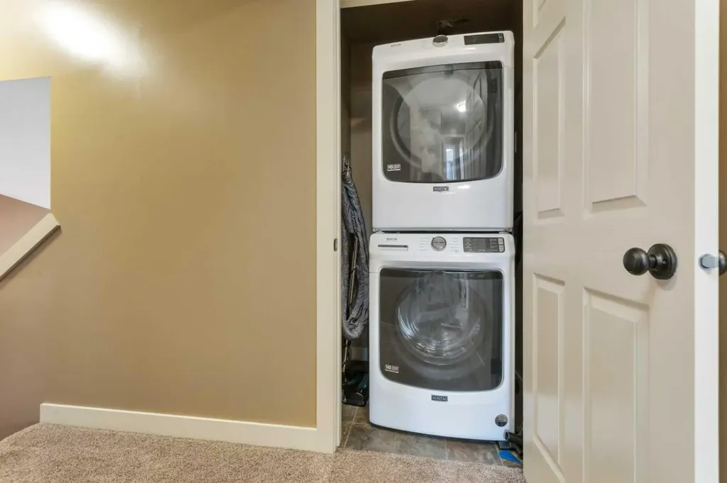 6703 58 Street Rocky Mountain House AB T4T 1V7