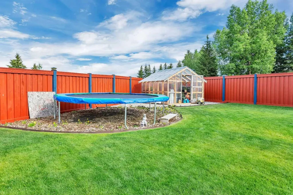 6703 58 Street Rocky Mountain House AB T4T 1V7