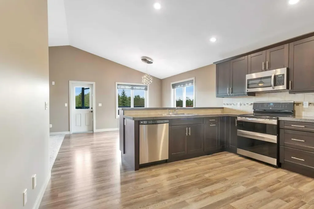 6703 58 Street Rocky Mountain House AB T4T 1V7