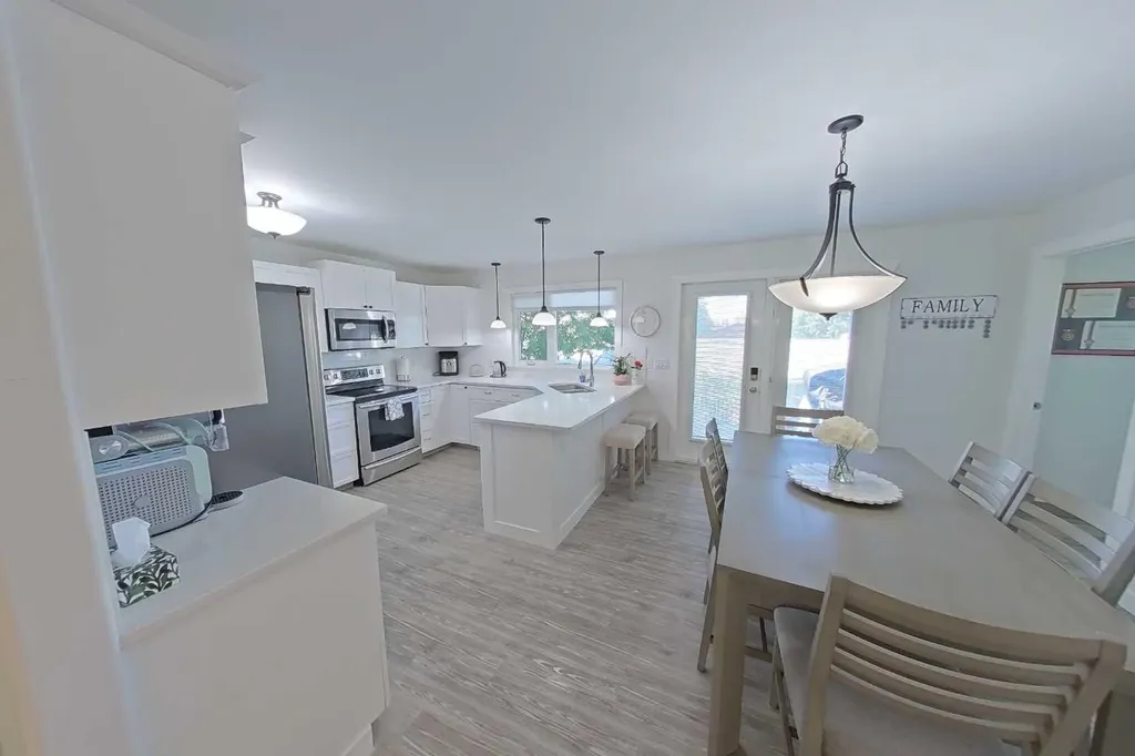 6803 24 Avenue NE Calgary AB T1Y 1Z9