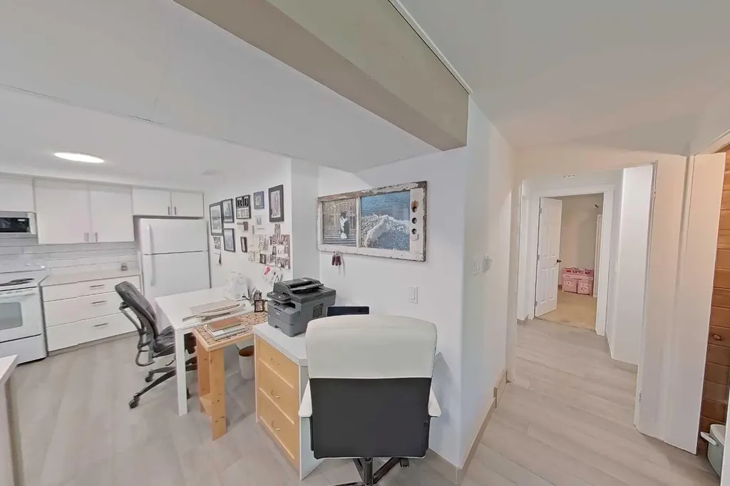 6803 24 Avenue NE Calgary AB T1Y 1Z9