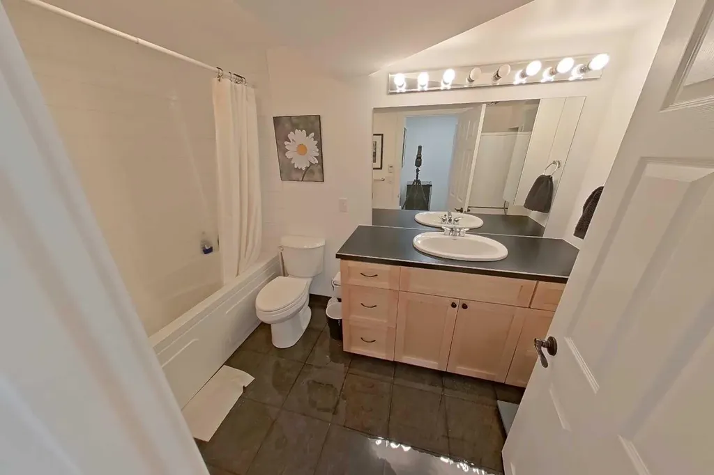 6803 24 Avenue NE Calgary AB T1Y 1Z9