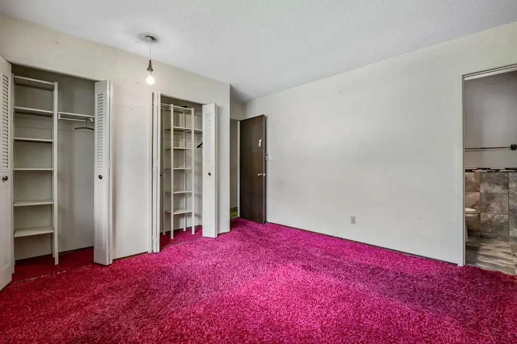 12716 Cannington Way SW Calgary AB T2W 2B8