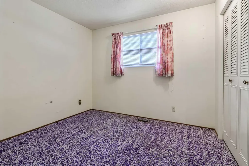 12716 Cannington Way SW Calgary AB T2W 2B8